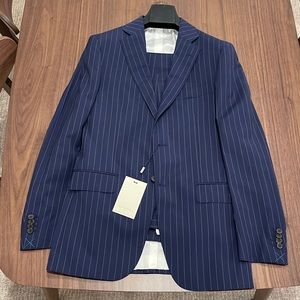 NWT Suitsupply Napoli Blue Stripe Suit 38L